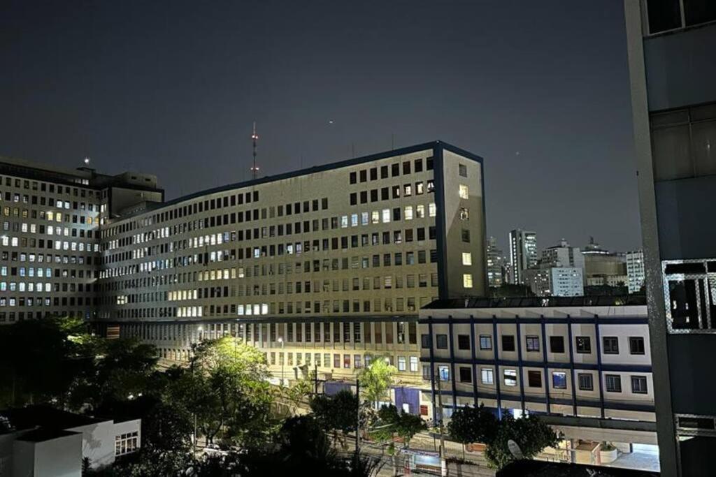Apto - - Aclimacao - Quadra Estacao Metro Vergueiro Apartamento